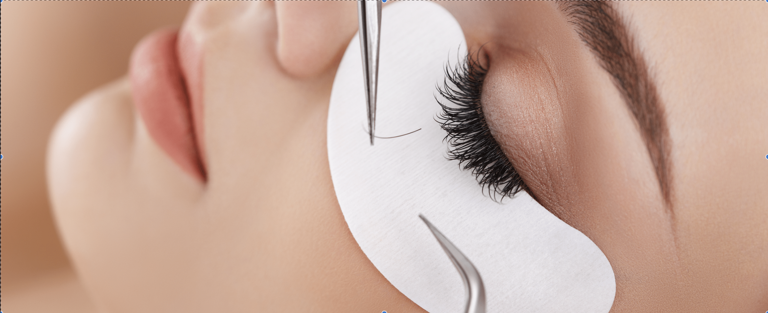 Wimpernverlängerung in der Cambio Beautyacademy