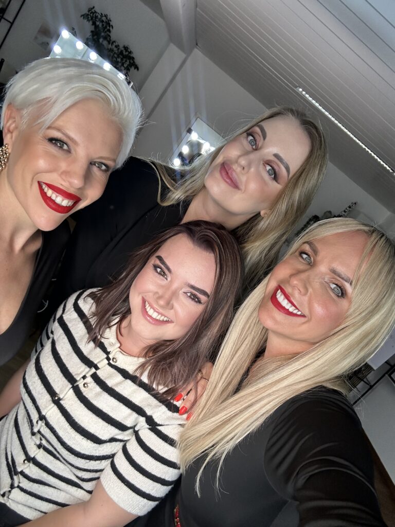 Claudia Kriechbaumer, Marlies Pinsker, Natalie Mertens und Angelina Ring auf dem Open House Day in München