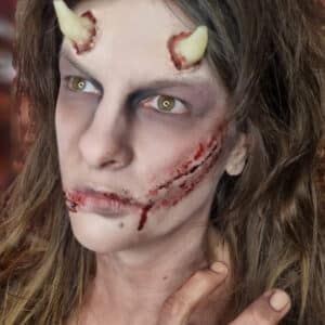 Zombie makeup artist cambio